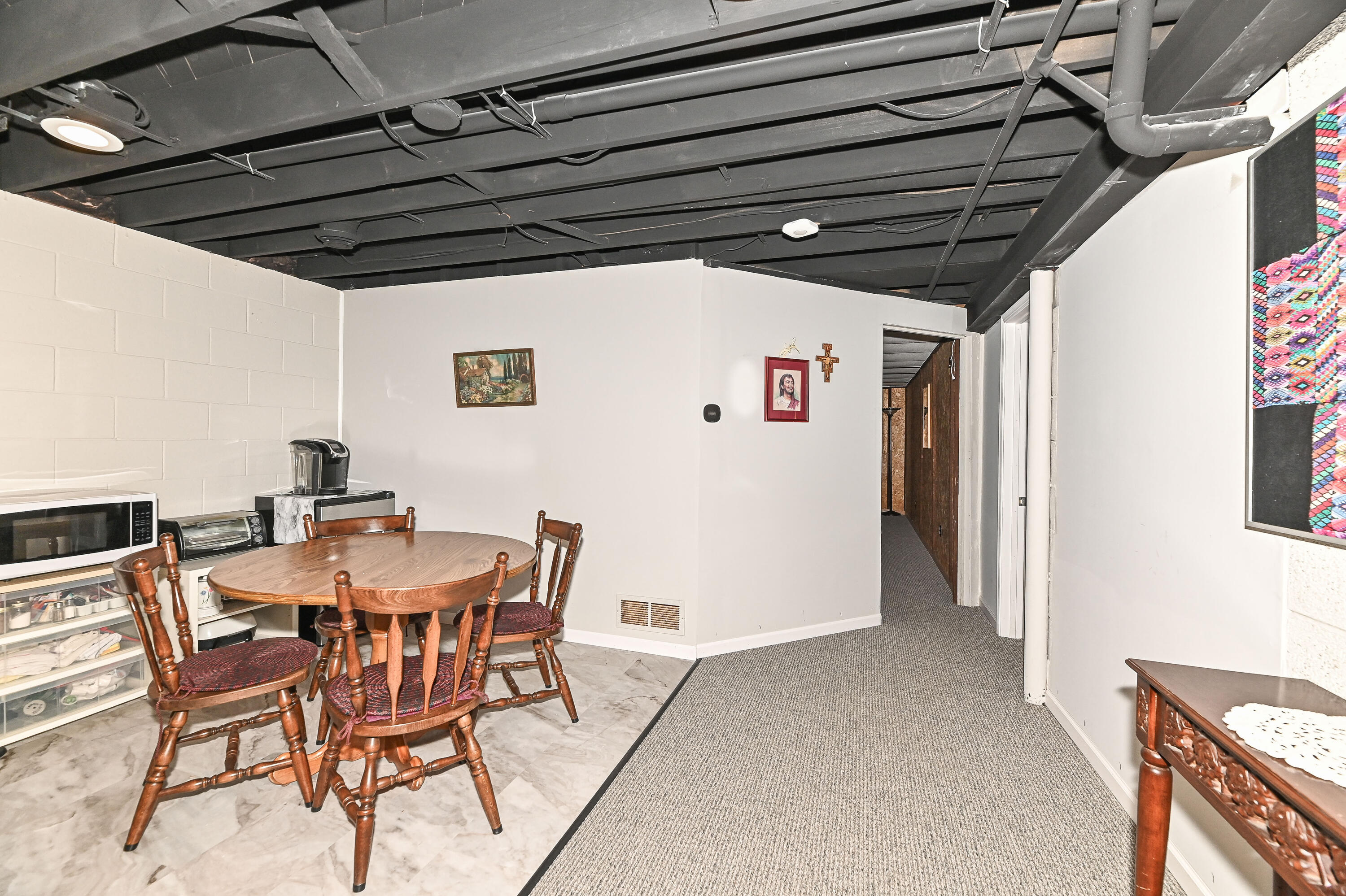 4265 South 68th Street Greenfield, WI 53220 - Photo 25 of 38 S 68th-37