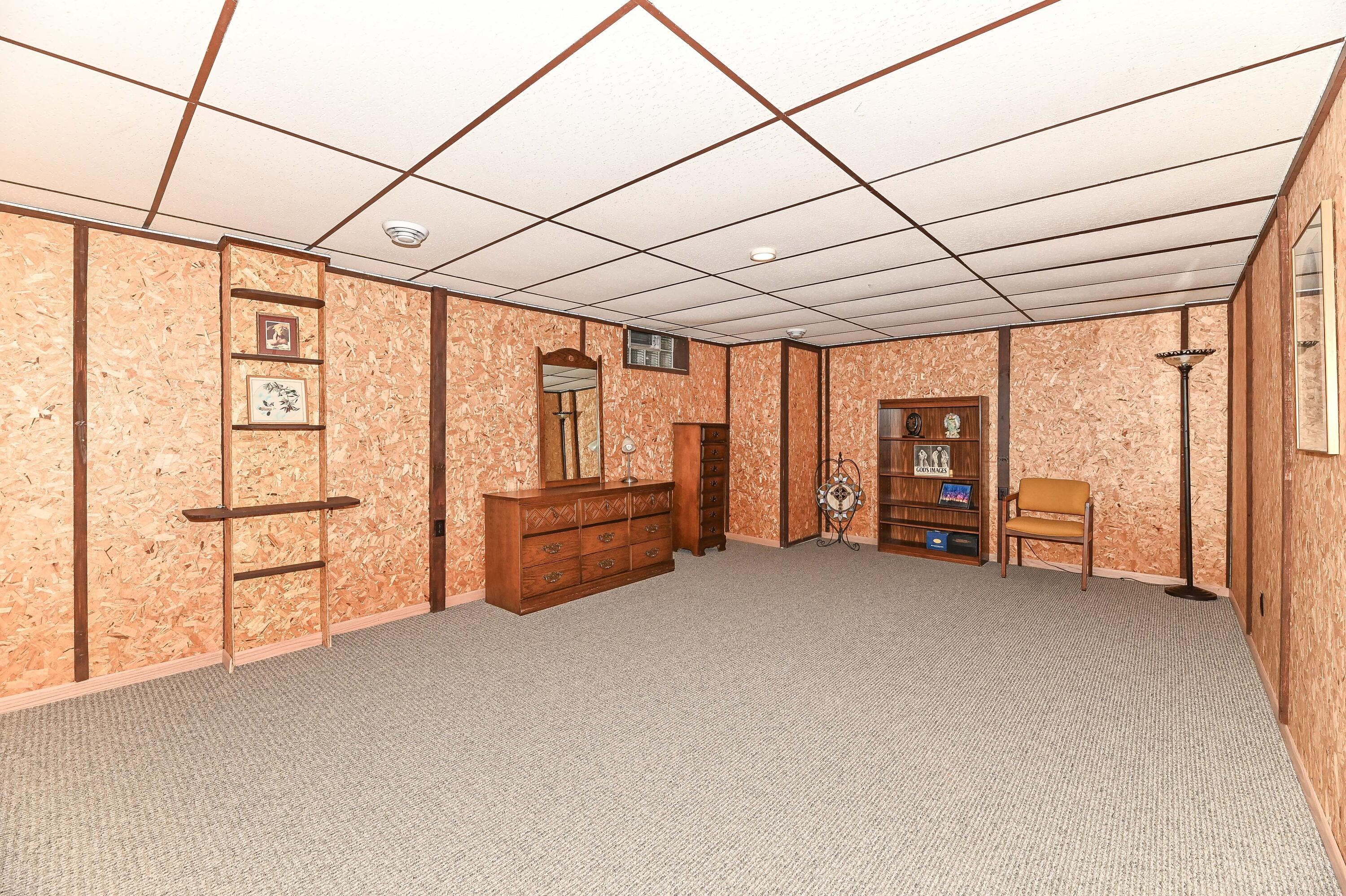 4265 South 68th Street Greenfield, WI 53220 - Photo 27 of 38 S 68th-39