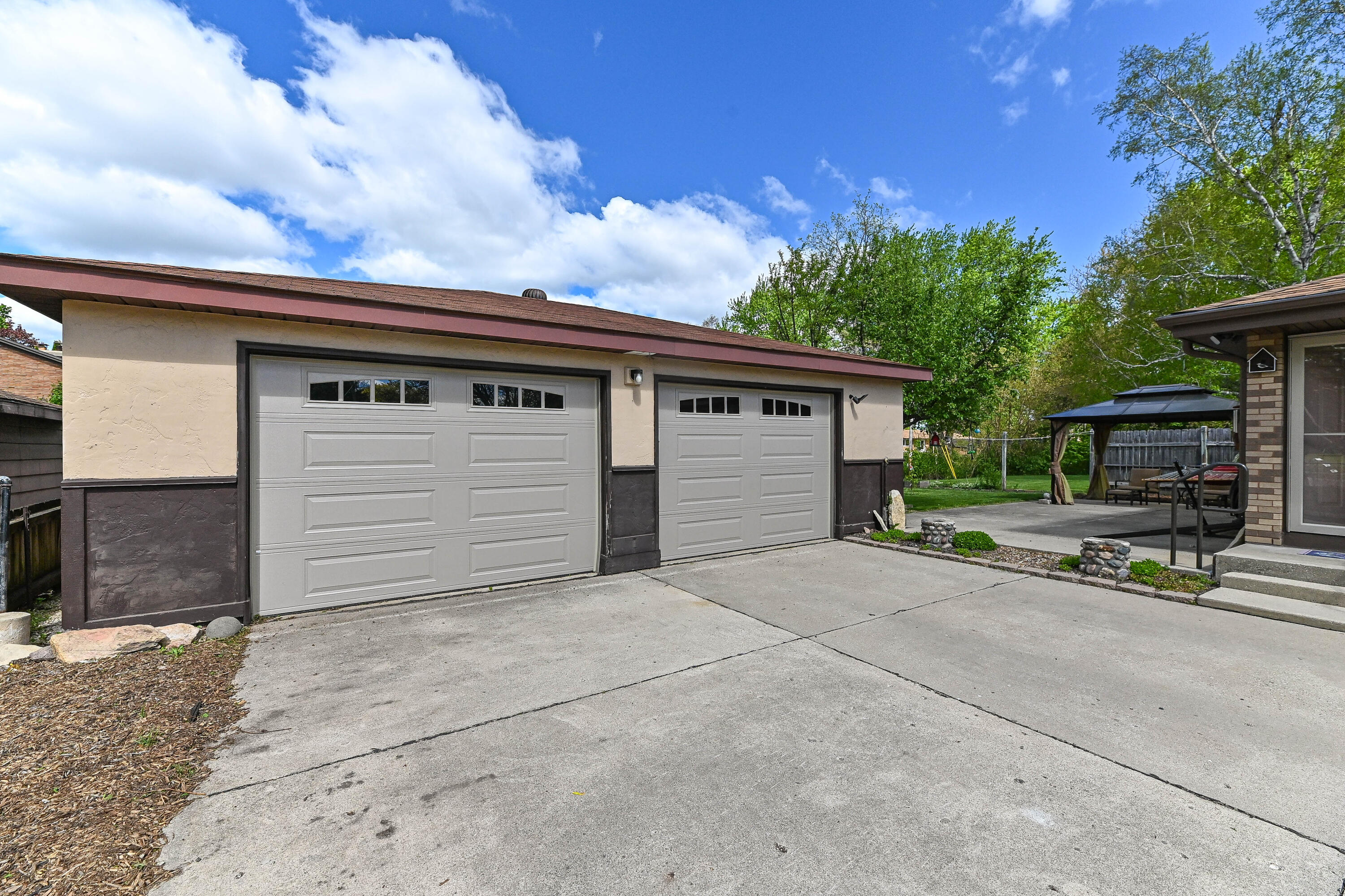 4265 South 68th Street Greenfield, WI 53220 - Photo 32 of 38 S 68th-44