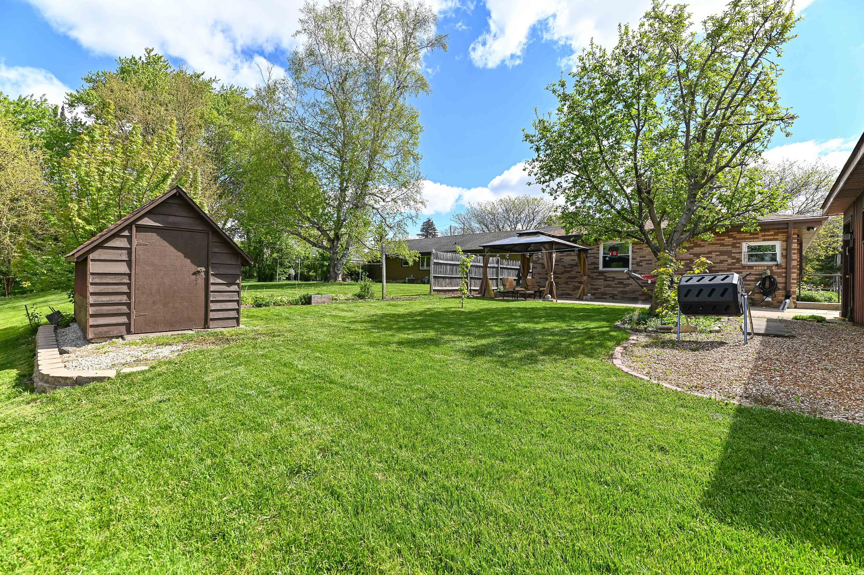 4265 South 68th Street Greenfield, WI 53220 - Photo 37 of 38 S 68th-52