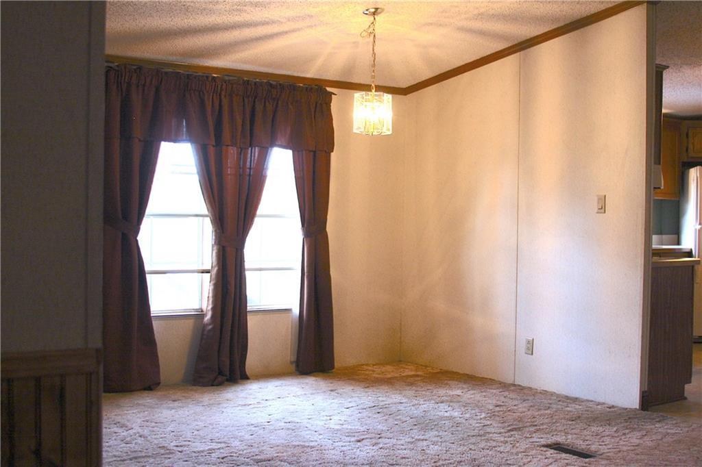 160 West County Line Road Jamestown, PA 16134 - Photo 10 of 18 Living room front view