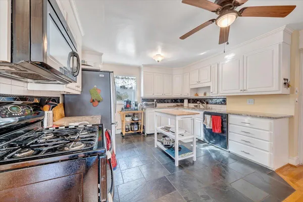 $620,000 | 1826 Arlington Road Southwest, Roanoke, VA 24015