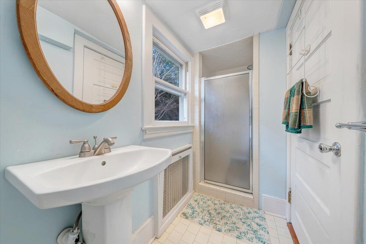 1826 Arlington Road Southwest Roanoke, VA 24015 - Photo 32 of 54 32-MIB03645