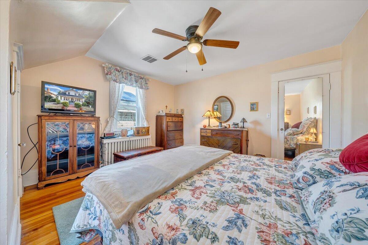 1826 Arlington Road Southwest Roanoke, VA 24015 - Photo 35 of 54 35-MIB03663