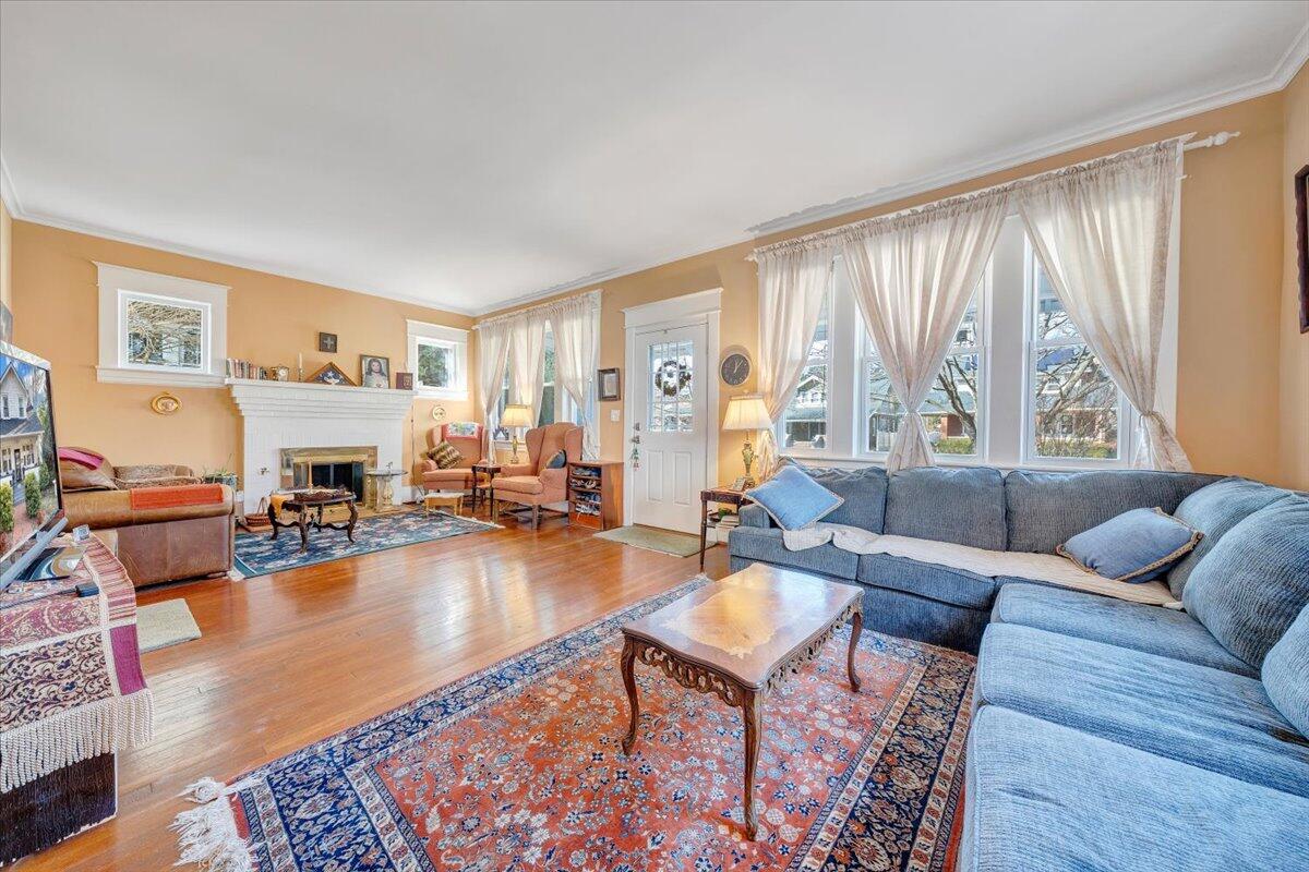 1826 Arlington Road Southwest Roanoke, VA 24015 - Photo 9 of 54 09-MIB03570