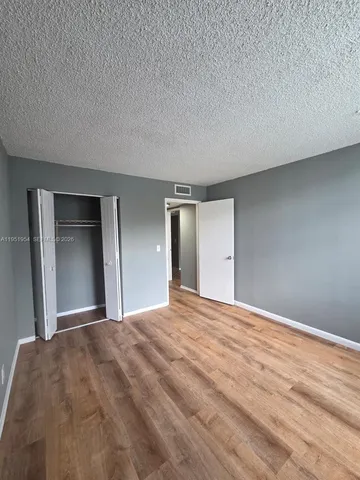 $1,990 | 9450 Live Oak Place, Unit 303, Davie, FL 33324