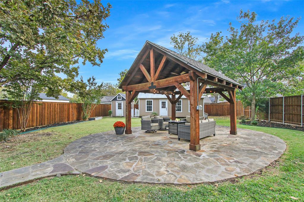 263 West Jefferson Street Van Alstyne, TX 75495 - Photo 28 of 32 a view of outdoor space yard and deck