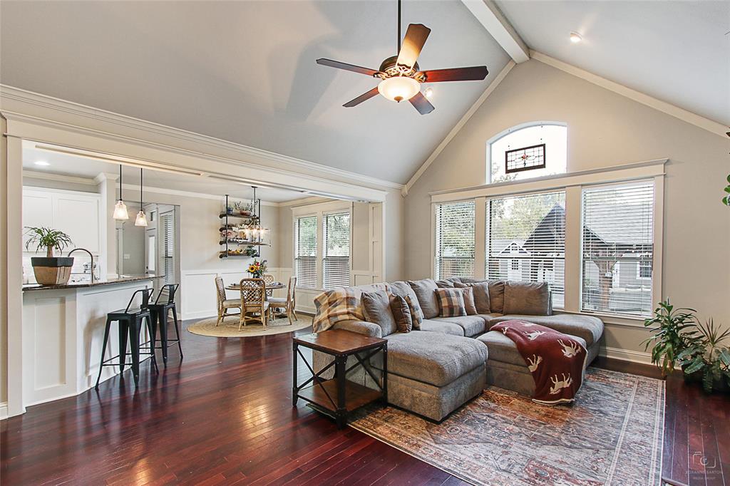 263 West Jefferson Street Van Alstyne, TX 75495 - Photo 8 of 32 a living room with furniture and a large window