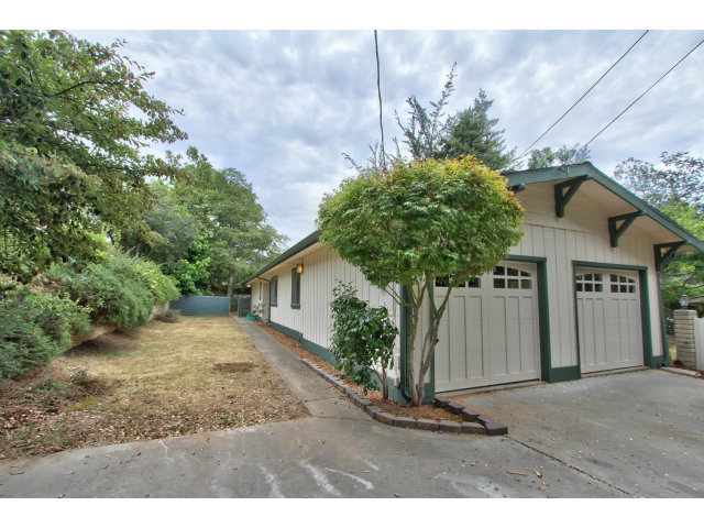 8986 Oak Road Salinas, CA 93907 - Photo 2 of 22 Gallery Image 2