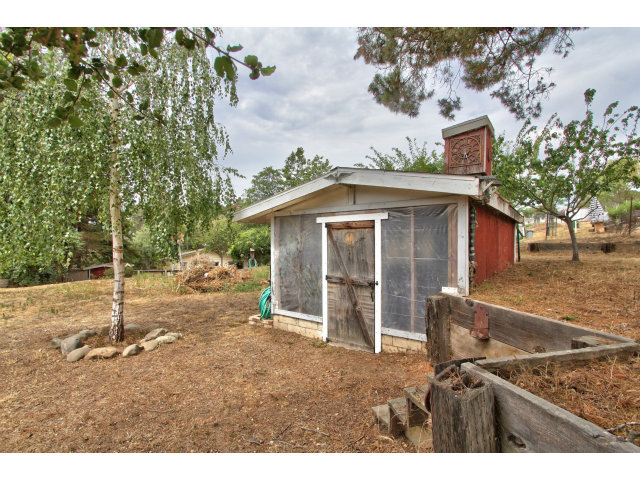 8986 Oak Road Salinas, CA 93907 - Photo 8 of 22 Gallery Image 8