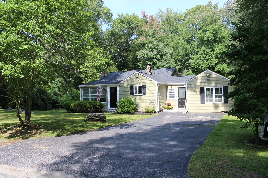47 Pole Bridge Road Scituate, RI 02857 - Photo 1 of 21