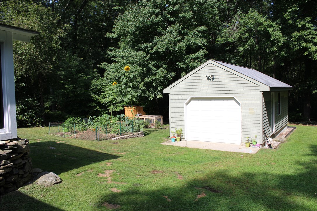 47 Pole Bridge Road Scituate, RI 02857 - Photo 5 of 21