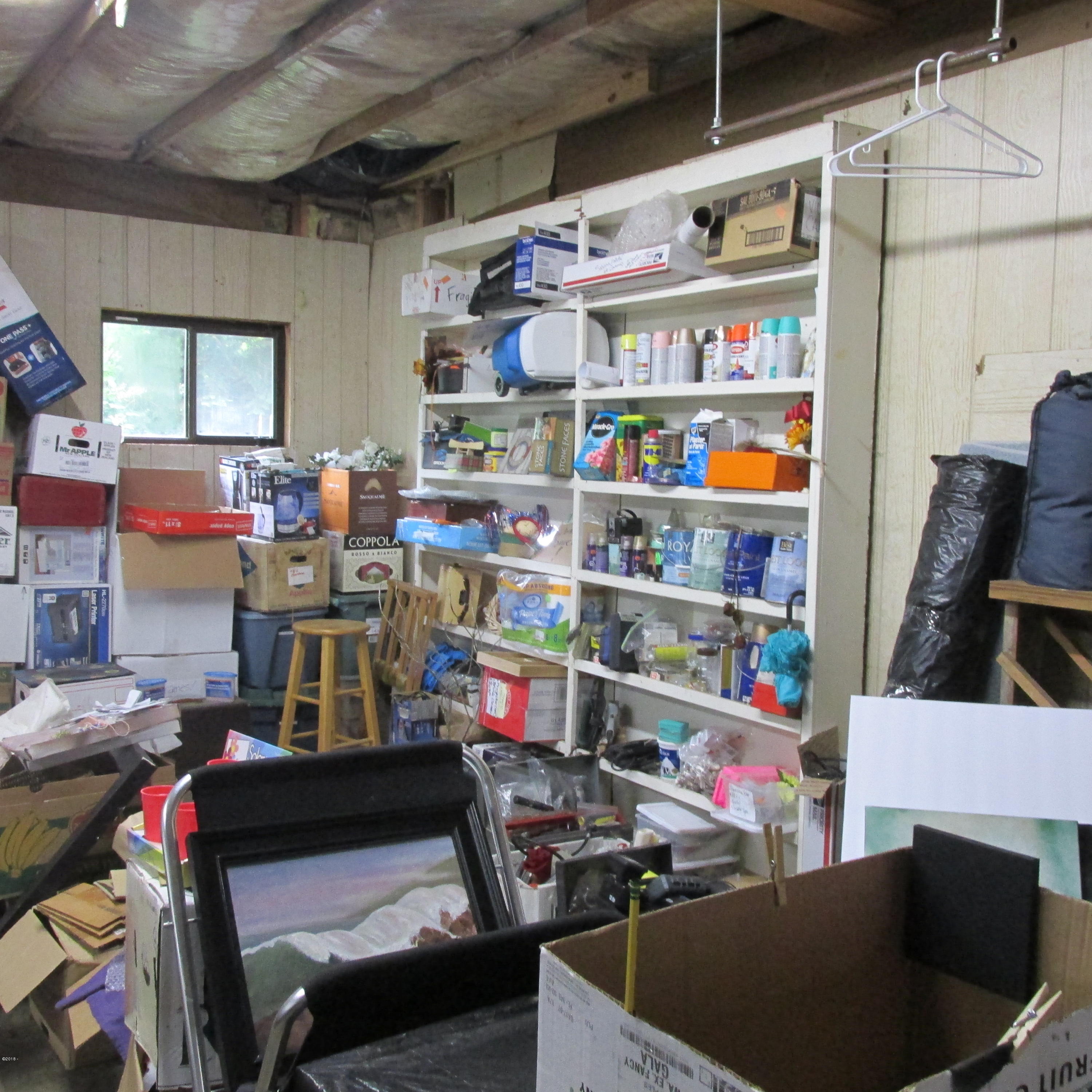 104 Springhill Road Yachats, OR 97498 - Photo 15 of 18 Work area in garage