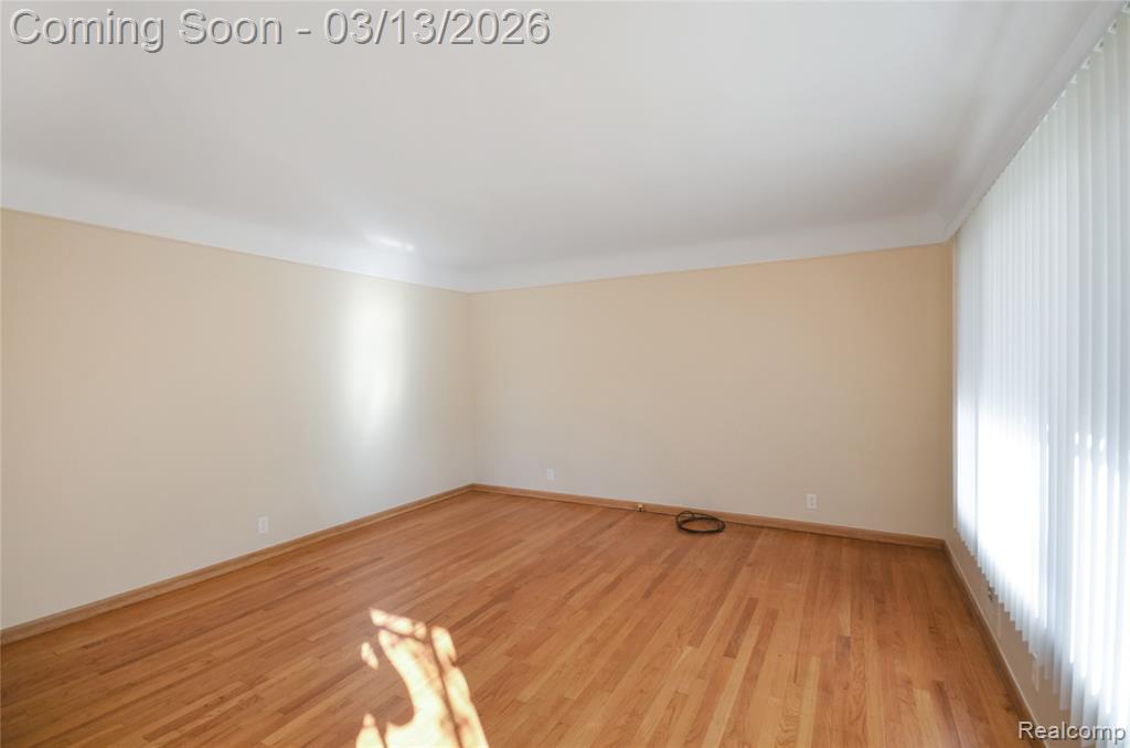 8565 Dale Center Line, MI 48015 - Photo 8 of 34 Gallery Image 8