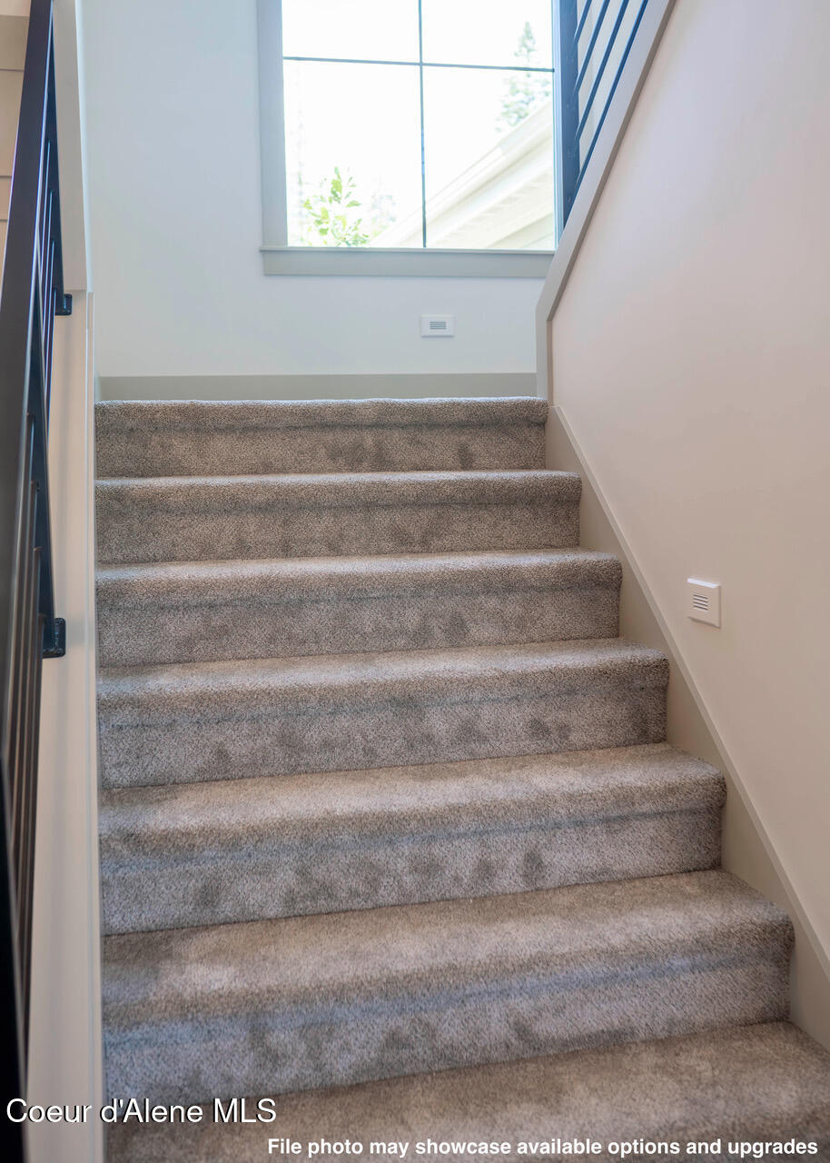 995 East Steeple Chase Road Hayden, ID 83835 - Photo 19 of 43 11926NRockingRd-32