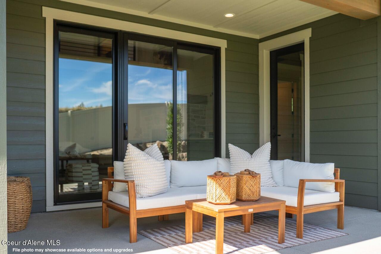 995 East Steeple Chase Road Hayden, ID 83835 - Photo 3 of 43 11926NRockingRd-2