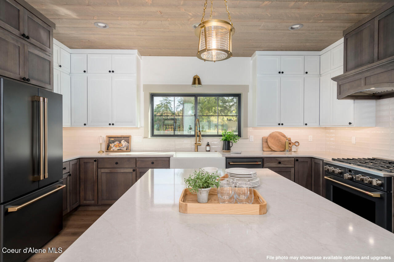 995 East Steeple Chase Road Hayden, ID 83835 - Photo 7 of 43 11926NRockingRd-44