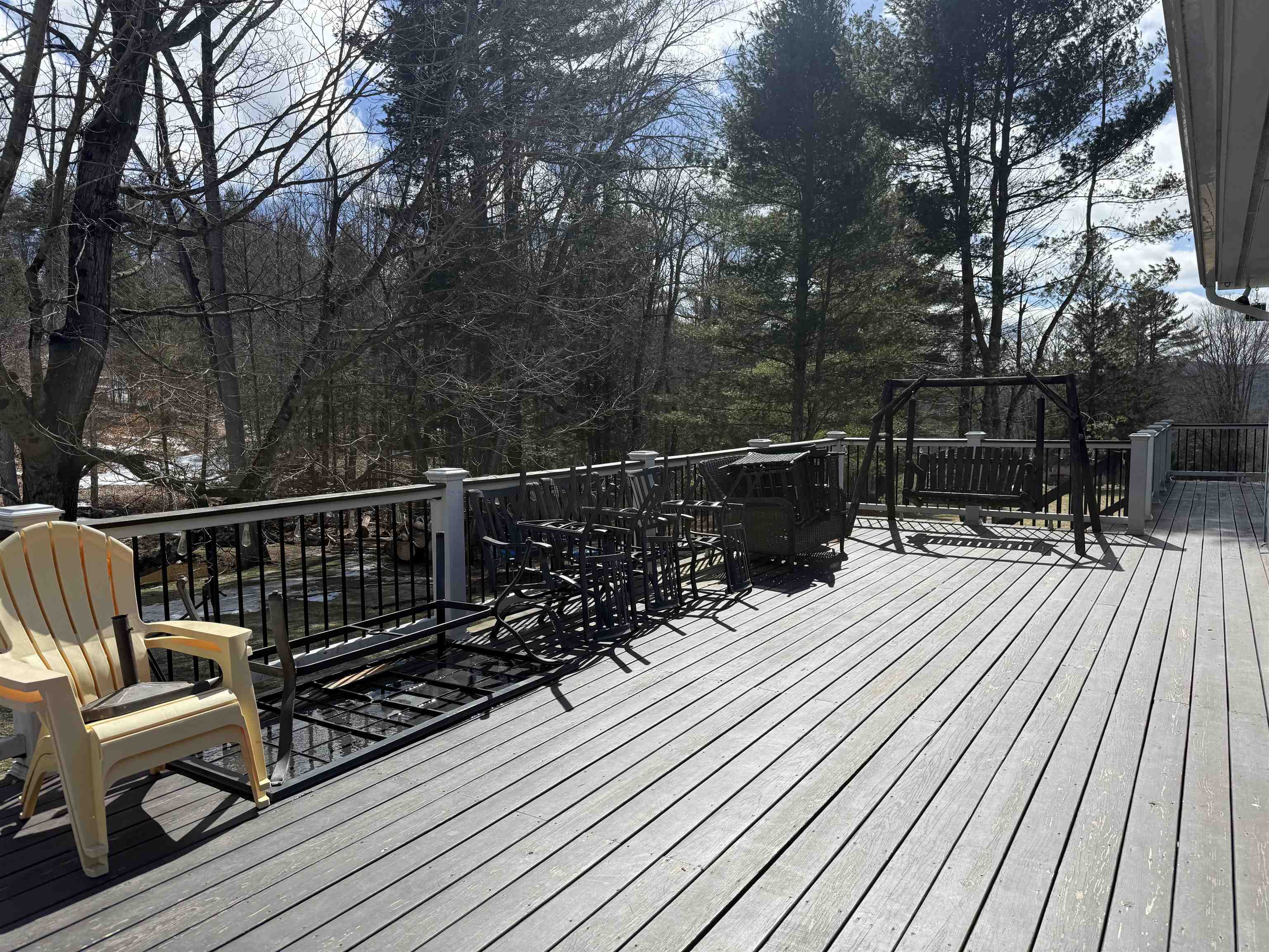 387 Meadowbrook Road Brattleboro, VT 05301 - Photo 12 of 39