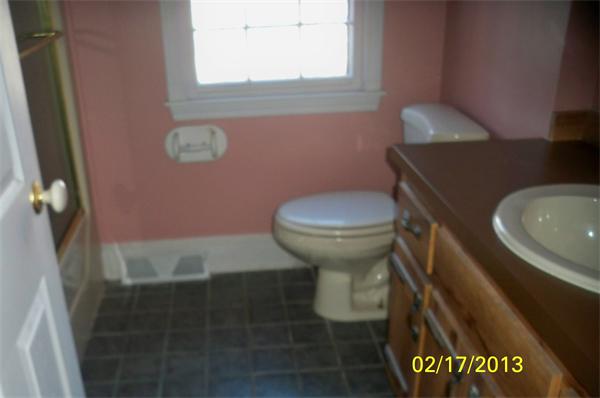 91 Heather Road Dracut, MA 01826 - Photo 5 of 13 Gallery Image 5