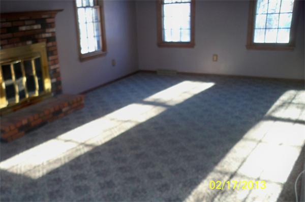 91 Heather Road Dracut, MA 01826 - Photo 7 of 13 Gallery Image 7