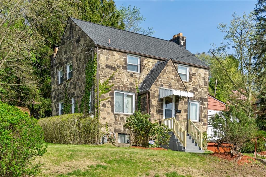 2300 Laketon Road Pittsburgh, PA 15221 - Photo 3 of 31 Gallery Image 3
