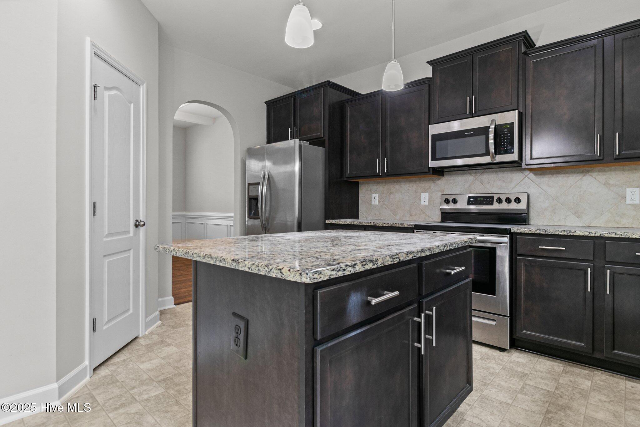 4055 Irwin Drive Aberdeen, NC 28315 - Photo 16 of 48 16-web-or-mls-IMG_8360