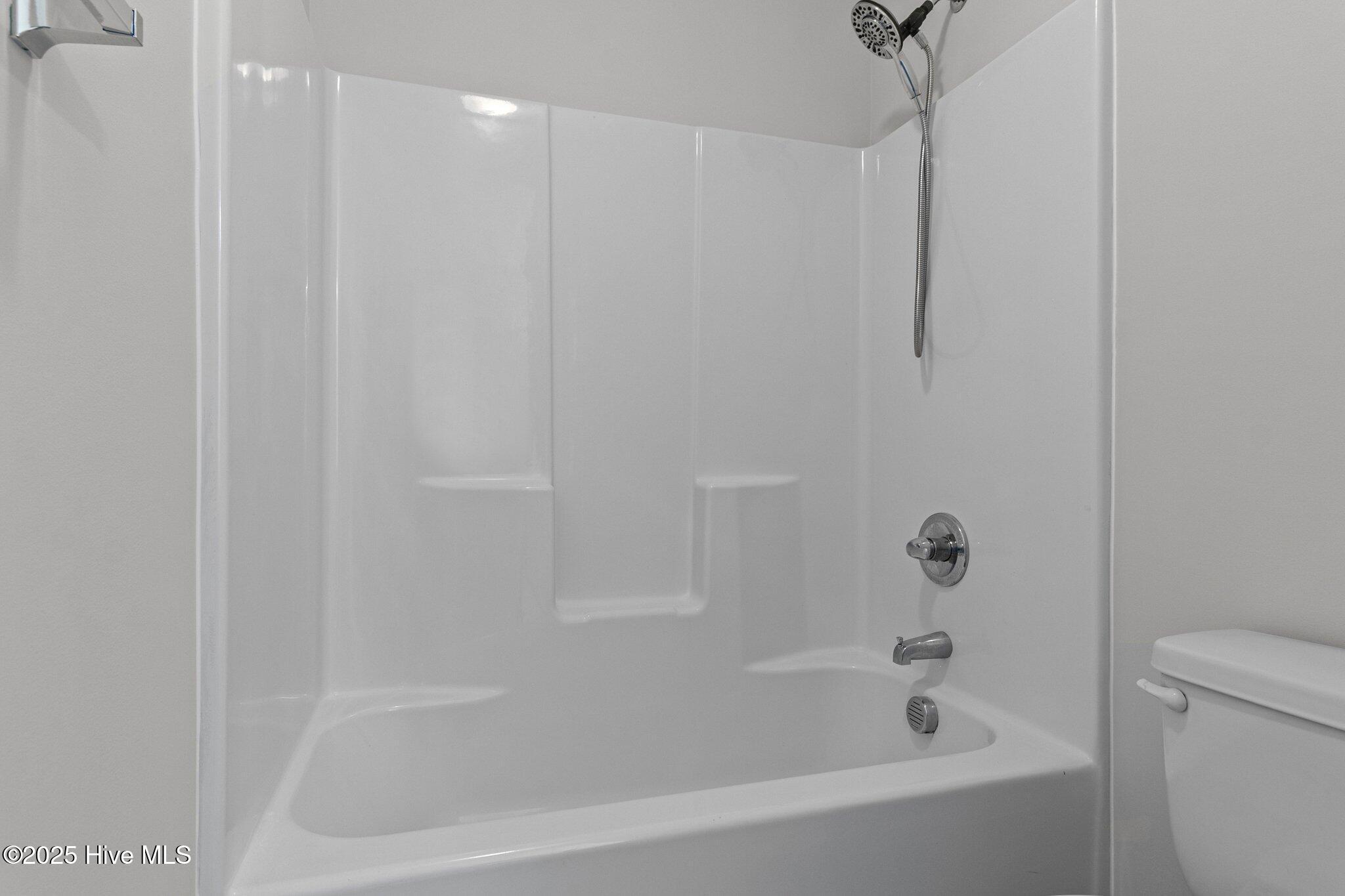 4055 Irwin Drive Aberdeen, NC 28315 - Photo 34 of 48 34-web-or-mls-IMG_8414