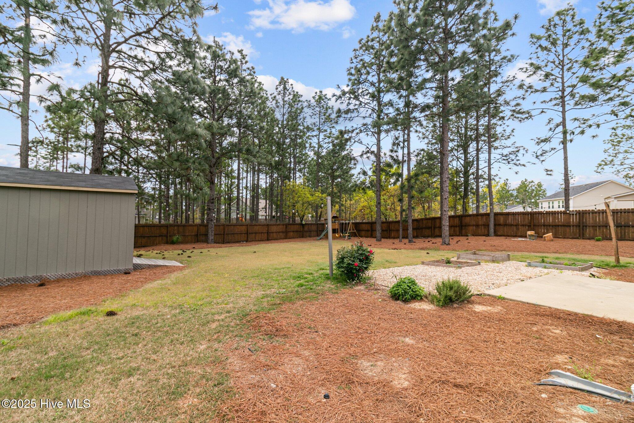 4055 Irwin Drive Aberdeen, NC 28315 - Photo 42 of 48 42-web-or-mls-IMG_8436