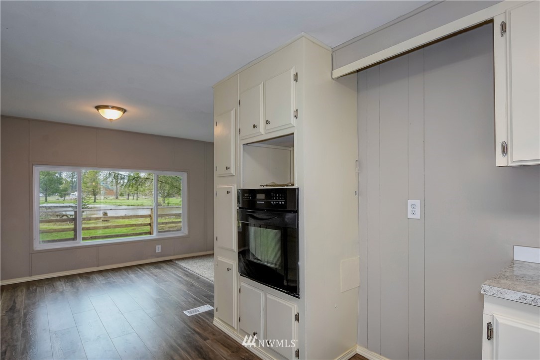 110 Stout Road Silverlake, WA 98645 - Photo 11 of 24 Gallery Image 11