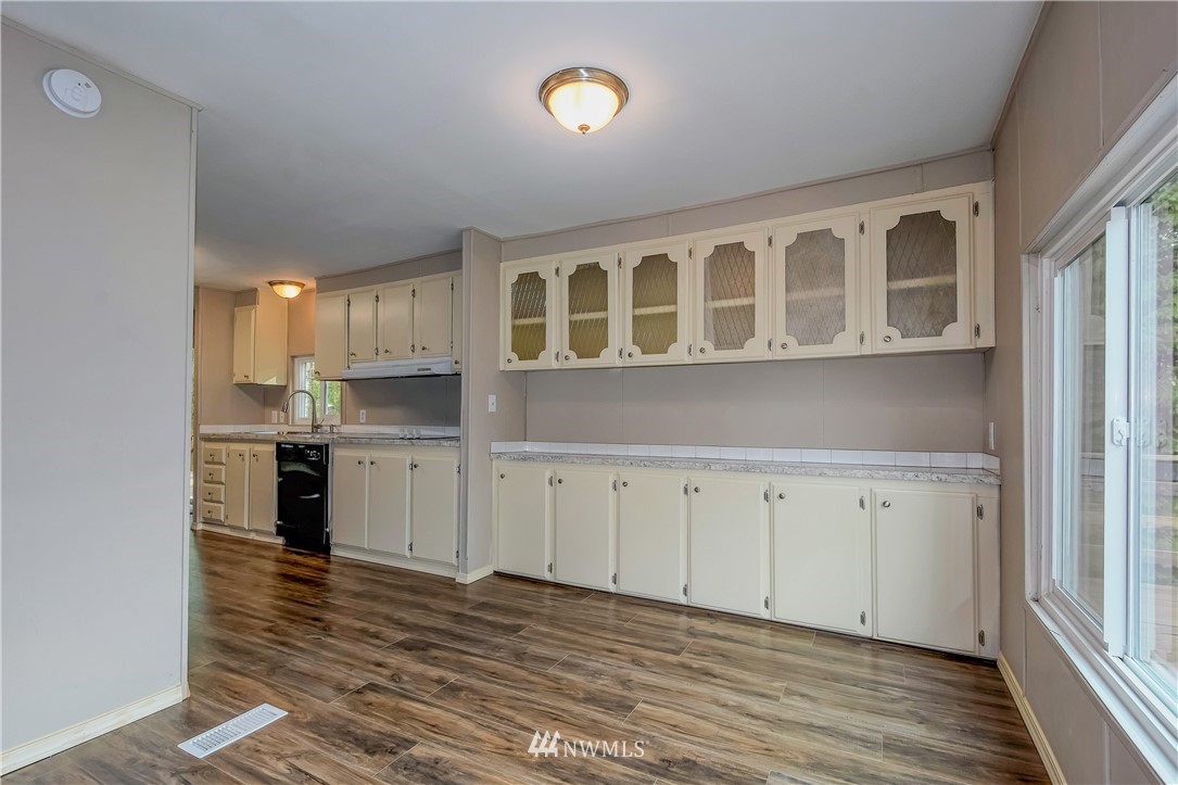 110 Stout Road Silverlake, WA 98645 - Photo 9 of 24 Gallery Image 9