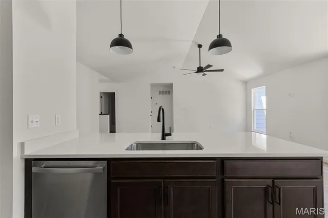 $325,759 | 18415 Boone Rdg Mnr Drive, Truesdale, MO 63380