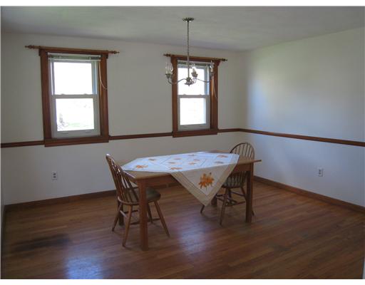 38 Fales Road Bristol, RI 02809 - Photo 5 of 8 Dining Room.