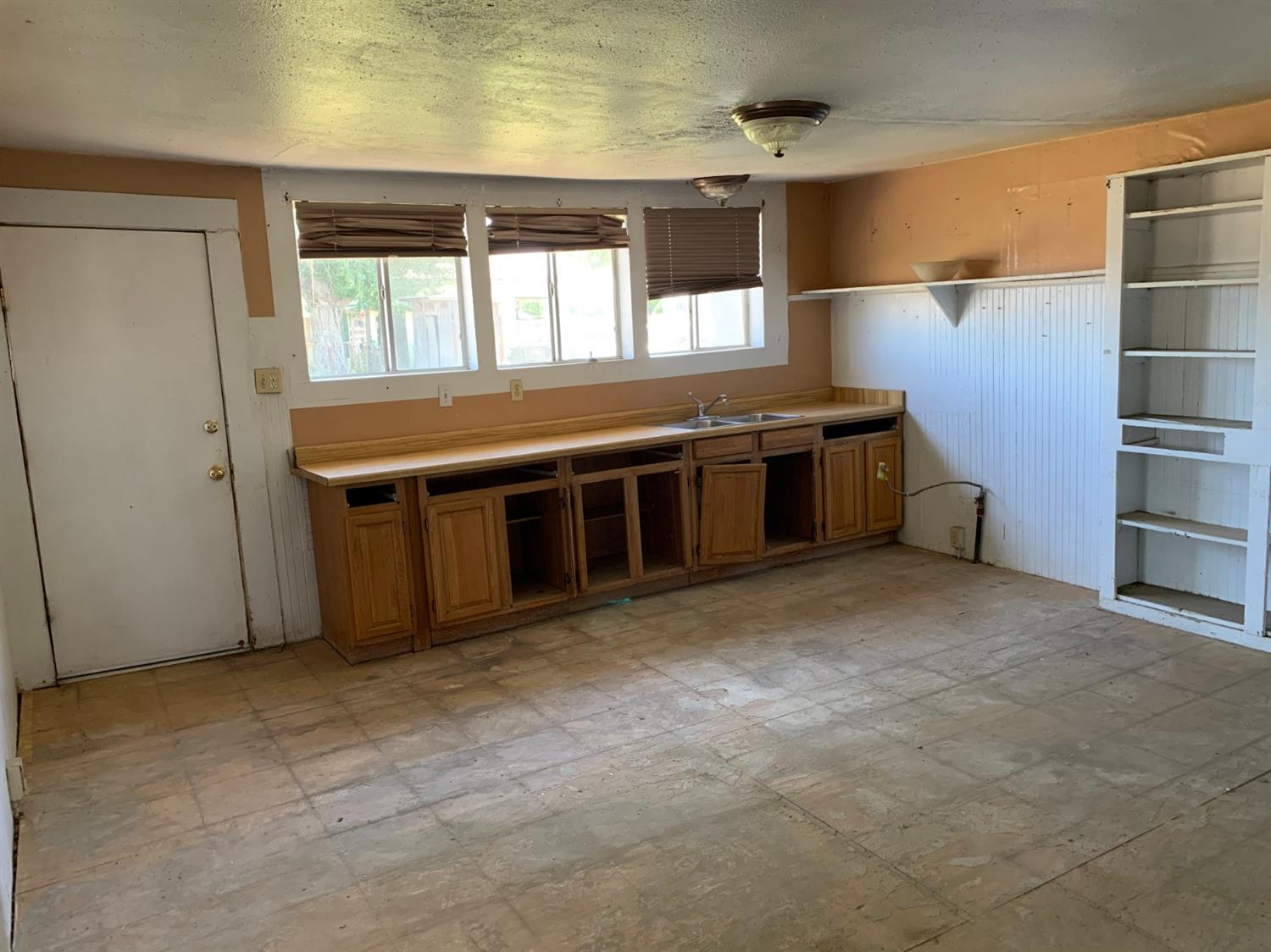26574 Harrison Road Visalia, CA 93277 - Photo 6 of 17