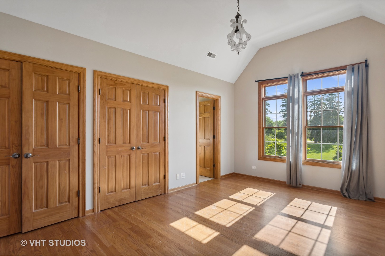 41W640 Burlington Road St. Charles, IL 60175 - Photo 17 of 39 a view of entryway with front door