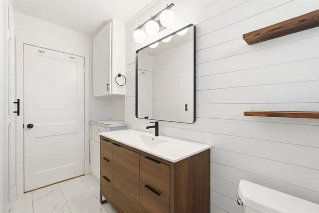 $1,695 | 3521 Burgundy Lane, Houston, TX 77023