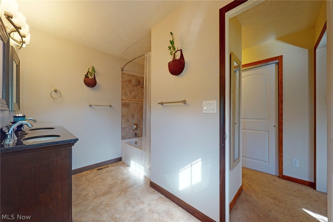 25080 Tryon Road Bedford, OH 44146 - Photo 23 of 34 Gallery Image 23