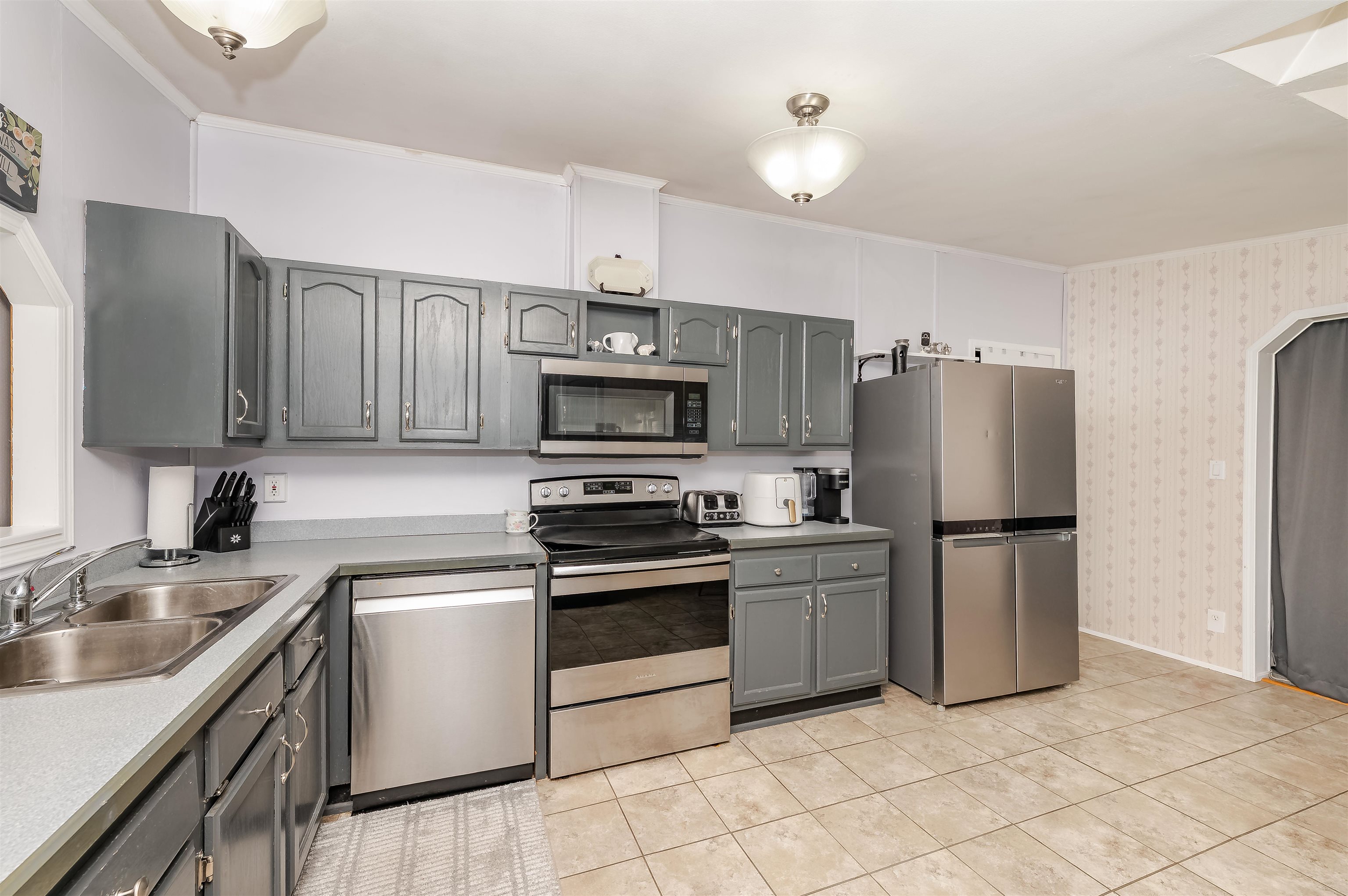 11 Falkland Lane Rochester, NH 03867 - Photo 3 of 38