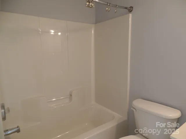 $440,000 | 13809 Falconcrest Drive, Charlotte, NC 28269