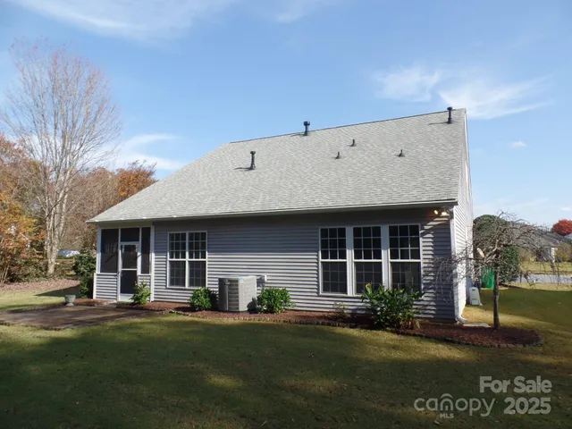 $440,000 | 13809 Falconcrest Drive, Charlotte, NC 28269