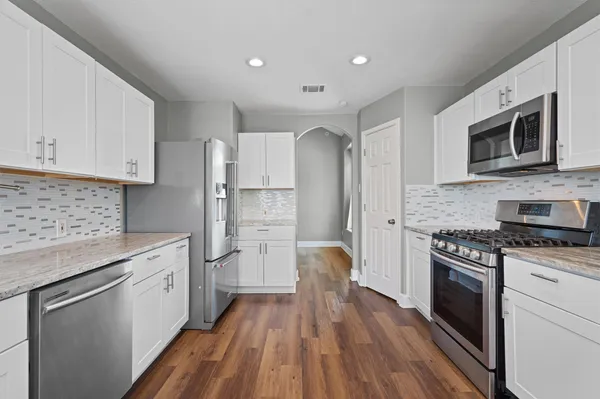 $2,100 | 1554 Lorson Loop, Round Rock, TX 78665