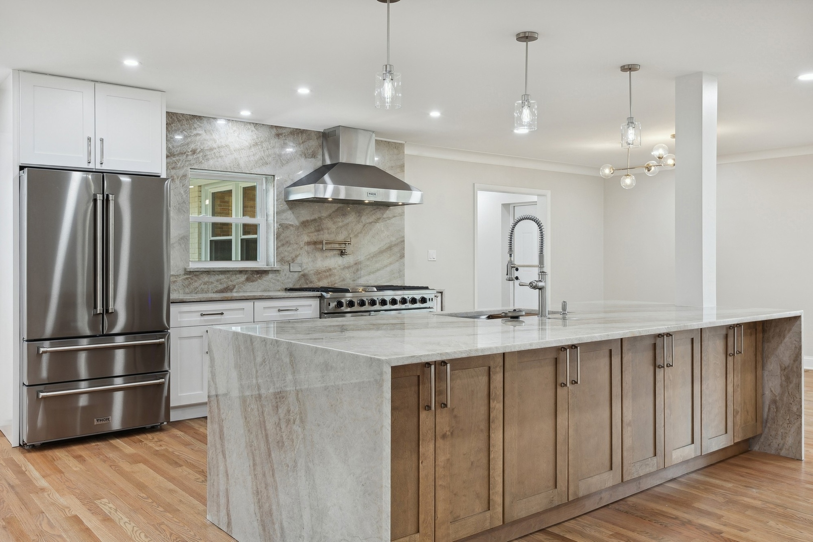 2010 Irwin Avenue Park Ridge, IL 60068 - Photo 14 of 56