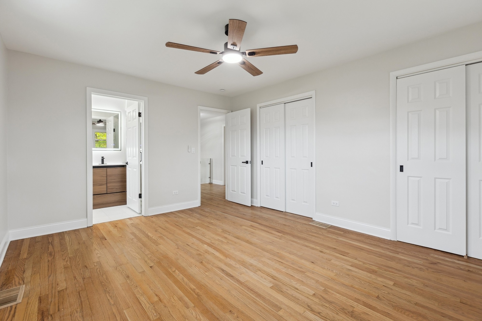 2010 Irwin Avenue Park Ridge, IL 60068 - Photo 31 of 56