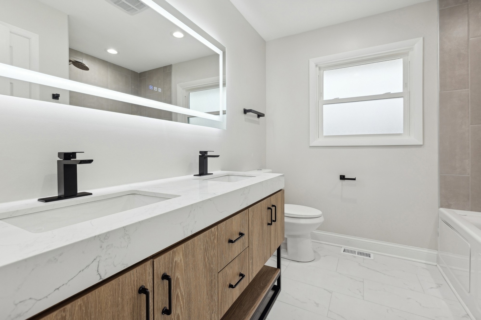 2010 Irwin Avenue Park Ridge, IL 60068 - Photo 33 of 56