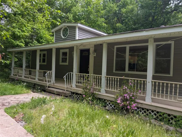$525,000 | 1407 Highway 208, Wallkill, NY 12589