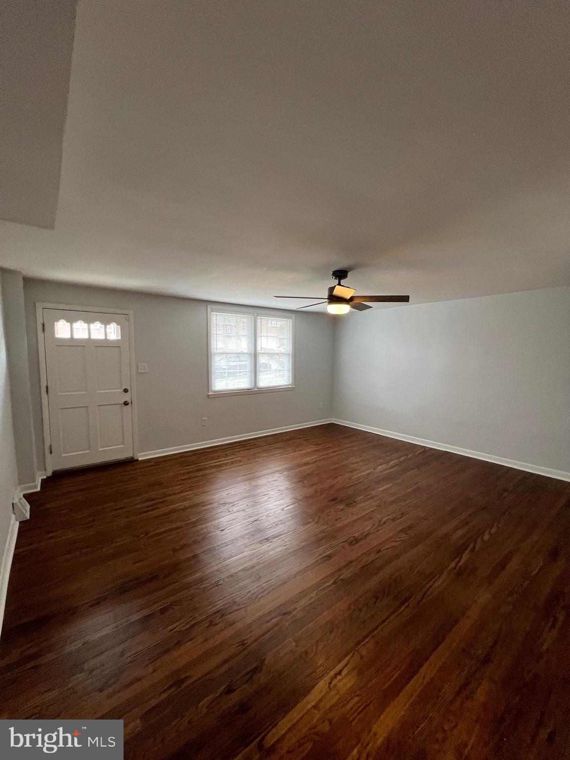 4042 Gideon Road Brookhaven, PA 19015 - Photo 3 of 35 Living Room