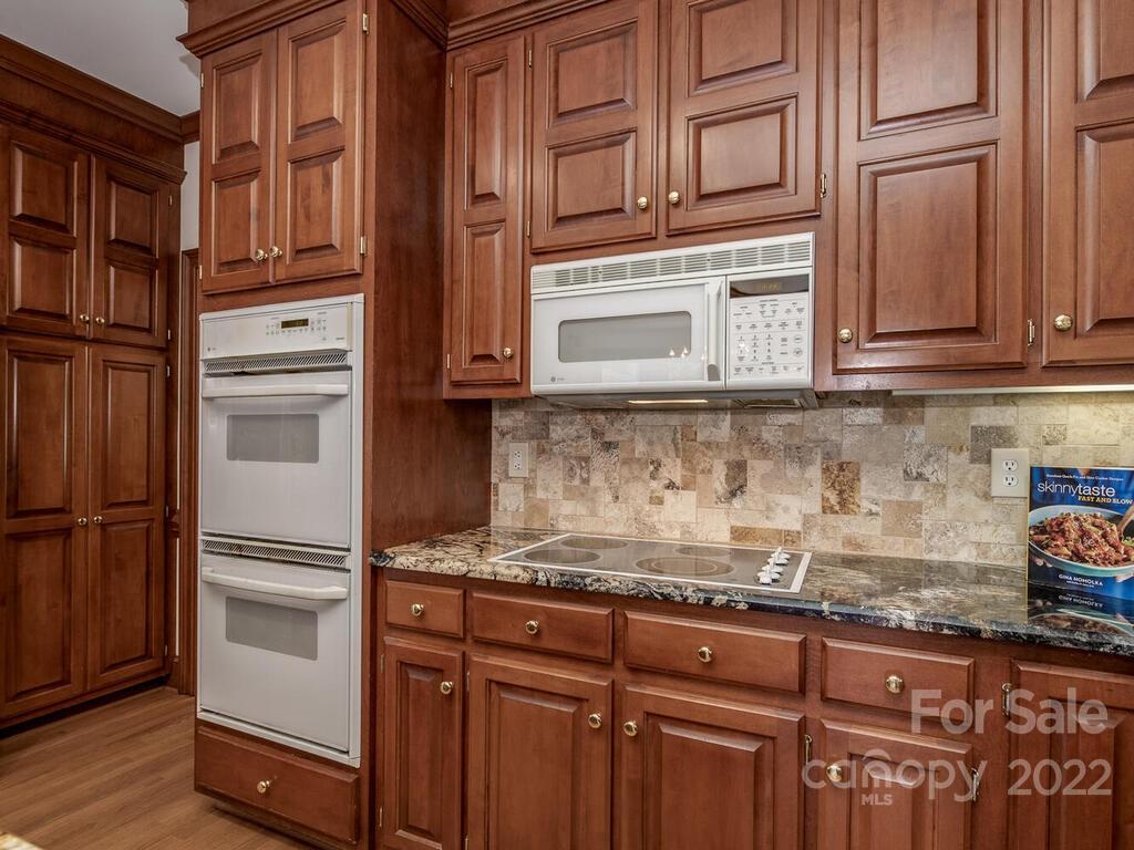 4809 Nora's Path Road Charlotte, NC 28226 - Photo 13 of 38 Gallery Image 13