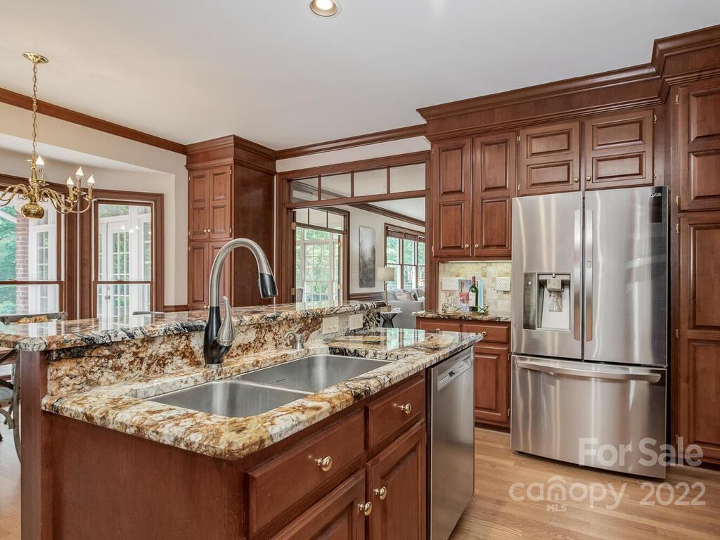 4809 Nora's Path Road Charlotte, NC 28226 - Photo 14 of 38 Gallery Image 14