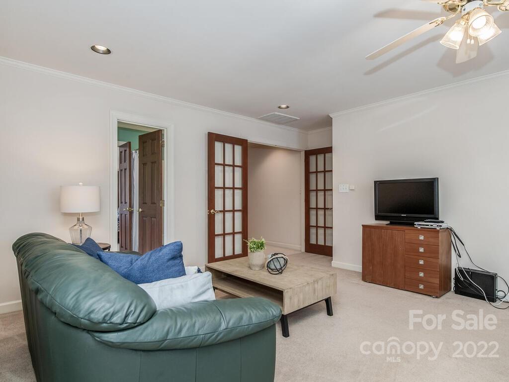 4809 Nora's Path Road Charlotte, NC 28226 - Photo 32 of 38 Gallery Image 32