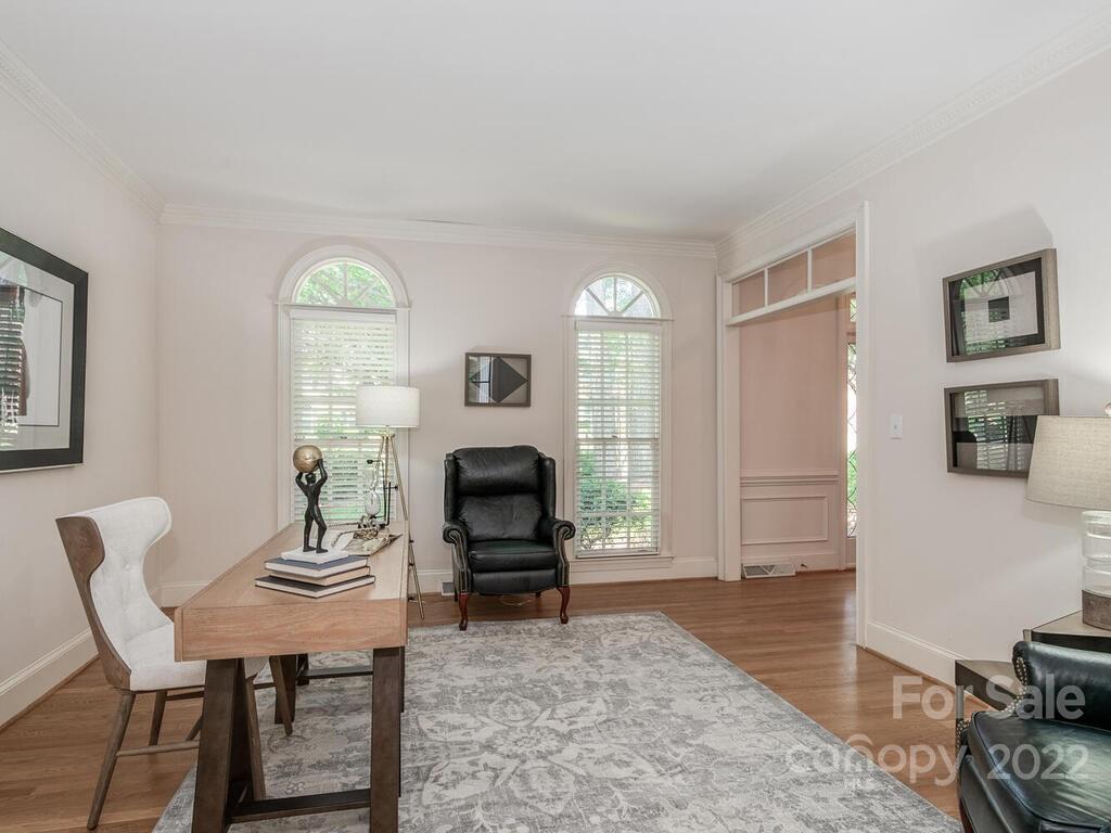 4809 Nora's Path Road Charlotte, NC 28226 - Photo 6 of 38 Gallery Image 6