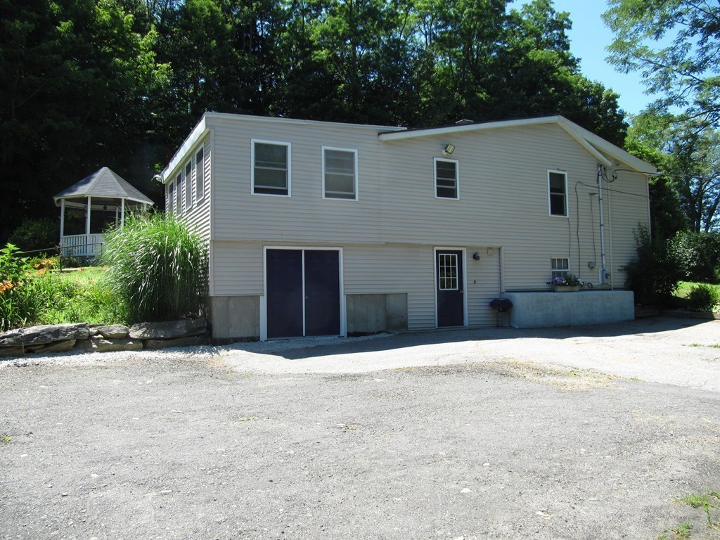 2 Cemetery Road Leicester, MA 01611 - Photo 8 of 30